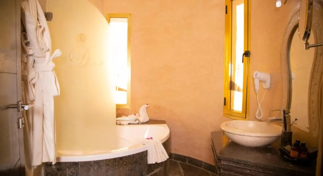 Полулюкс Palais Du Desert Hotel & Spa