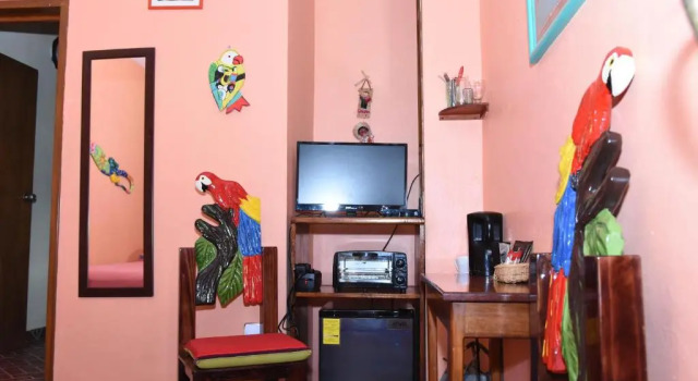Room in B&B - Cancun Guest House 1