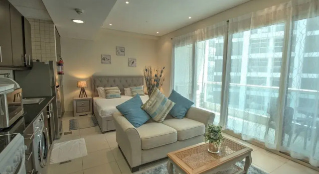 Royal Oceanic - Studio Apartment - MSG 8724