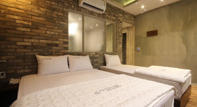 Camera doppia Standard con balcone Boutique Hotel May
