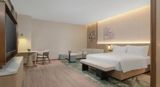 Двухместный люкс Holiday Inn Jinan Thousand Buddha Mountain by IHG