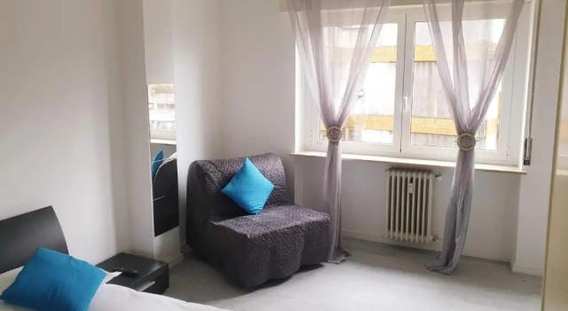 Апартаменты J&M HOUSE -Fronte Ospedale- INCLUSO NETFLIX E DISNEY PLUS