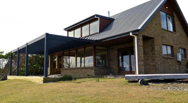 Коттедж Cloudy Bay Villa