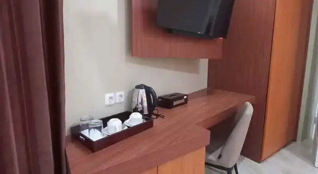 Grand Avira Hotel