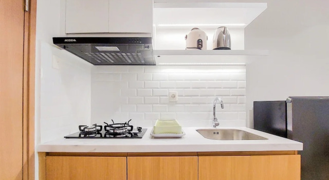 Студия Cozy Studio High Floor At Tree Park City Cikokol Apartment