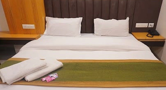 Двухместный номер Deluxe Hotel Aman Imperial Just a Minute Away From New Delhi Railway Station and Connaught place