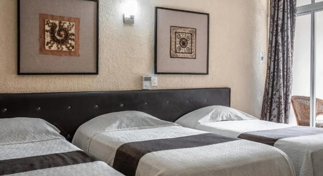 Трёхместный номер Deluxe с балконом Hotel María de la Luz