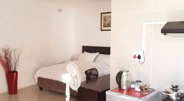 Ebiokeng Self Catering Apartments, Забронировать Апартаменты/квартира Отели Cape Peninsula с парковкой, Парковка