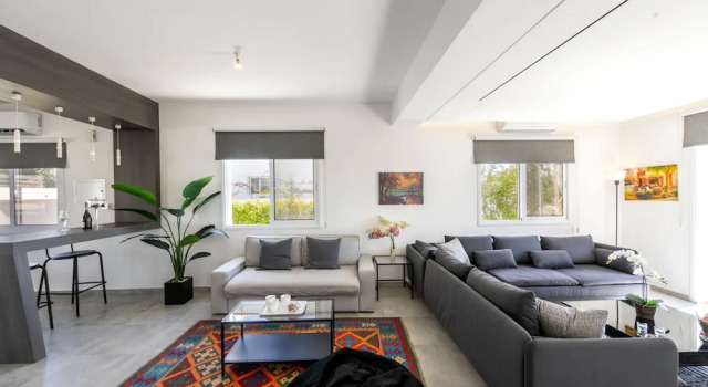 Napa Bay View Villa 2, Book Villa Hotels in Sotira with Parking, Parking