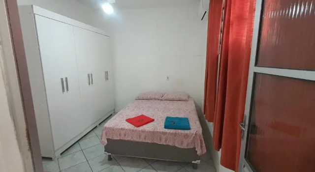 Apto 7 Casa Consulte preço acima de 20 diarias Grande 2Q 2B 2S Completo Geladeira Fogao Ar Condicionado Maq Lavar Exc Localização Centro Praia, Забронировать Отель Отели в центре Вила-Велья, в центре