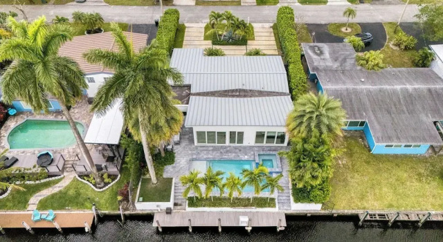 Коттедж Luxury Waterfront Home w/ Pool, Hot Tub & Dock Near Las Olas Gulfstream