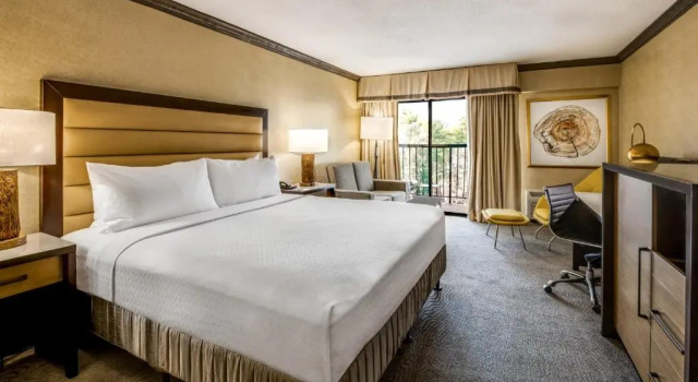 Номер Standard Crowne Plaza Resort Asheville by IHG