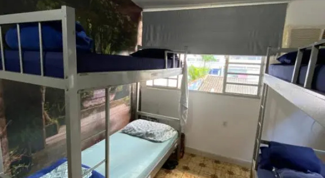 Кровать в общем номере (мужской номер) Rolds Hostel