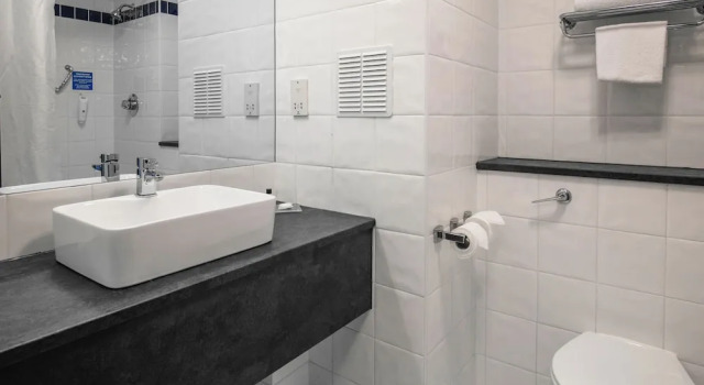 Номер Executive Best Western Plough and Harrow Hotel