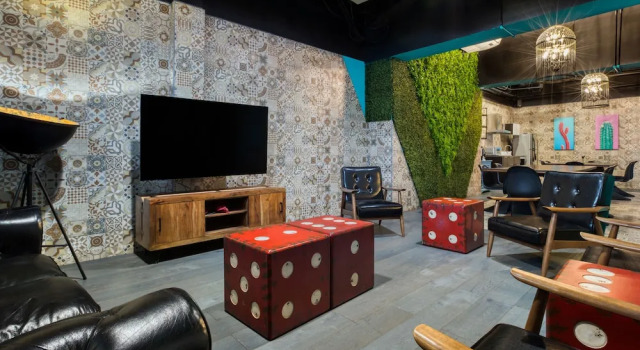 Eazy Centro by ULIV