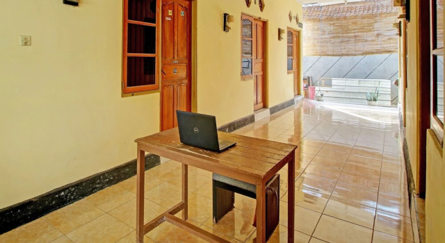 OYO Life 92954 Shanti Kost