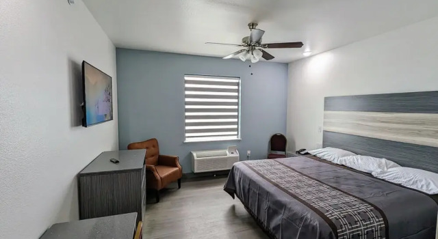 Одноместный номер Comfort Texas Bungalows Hotel and Hotel Que at i35 Austin Pflugerville