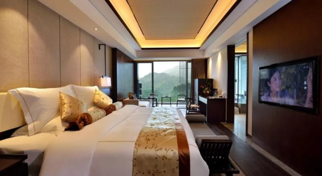 Hongzhushan Hotel, Book Hotel Hotels in Leshan with a Pool, Swimming Pool