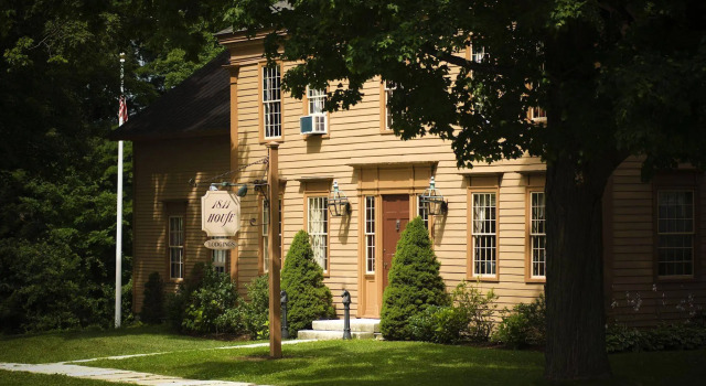 Inns at Equinox