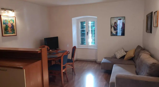 Apartments Jerko, Забронировать Апартаменты/квартира Апартаменты Примоштен, рядом с Общественный Пляж Порат, Апартаменты/квартира