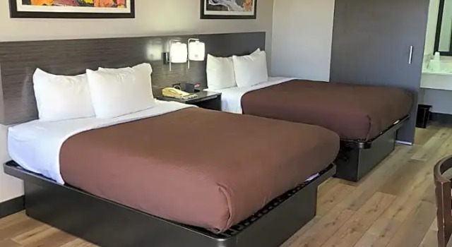 Четырёхместный номер Standard Quality Inn & Suites Dumas