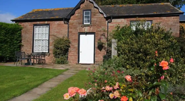 Garden Cottage & Granary