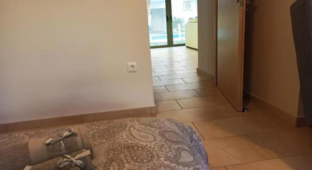 Nikola's 4 season apartment by the sea and airport, Забронировать Апартаменты/квартира Маркопулон Месойеас 