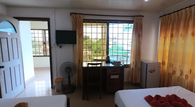 The Bright Lotus Guesthouse, Buchen Sie Hotel Günstige Hotels in Kandal
