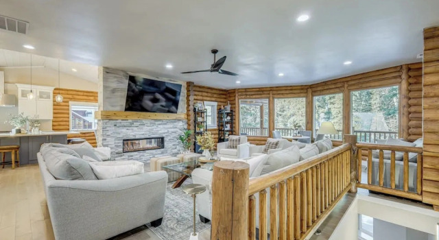 Luxury Mccall Lodge: Hike, Ski, Golf & More, Забронировать Дом для отпуска Коттеджи Мак-Колл, рядом с McCall Golf Club, Коттедж