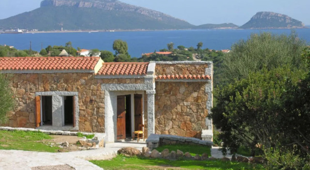 House Pietra Pittulongu, Book Hotel Pittulongu Emerald Coast