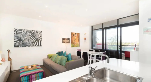 Modern 1 Bedroom Apartment in Richmond
