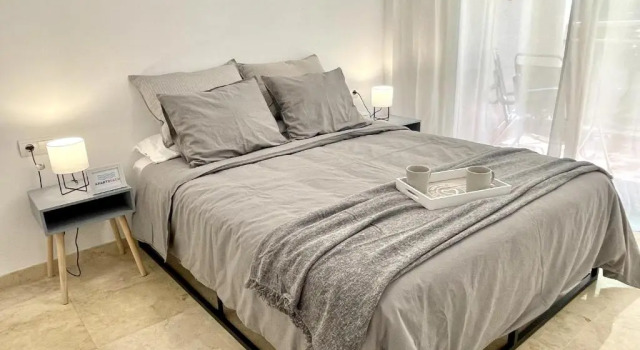 APARTBEACH MICHELANGELO DE LUXE CLIMATIZADO y JUNTO PLAYA 08, Забронировать Апартаменты/квартира Апартаменты Салоу, Апартаменты/квартира