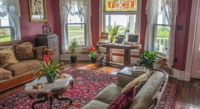 The Peaceful Pelican LLC, Buchen Sie Bed & Breakfast Palacios Texas Gulf Coast