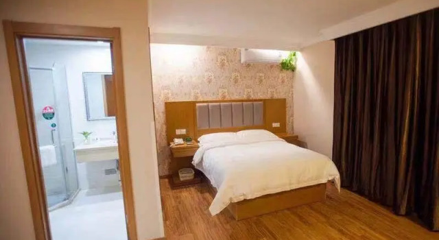 Номер Standard GreenTree Alliance ZheJiang Huzhou Changxing Zhebei Business Square Hotel