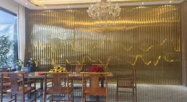 Xinyinlou Hotel (Xuanwei Station)
