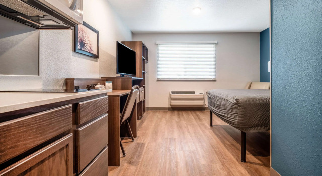 Двухместный номер Standard WoodSpring Suites Naples West