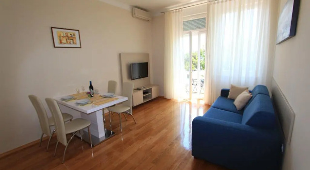 Apartment Laura, Забронировать Апартаменты/квартира Цриквеница Приморско-Горанская жупания