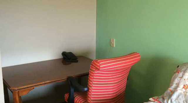 Четырёхместный номер Standard Royal City Motor Inn