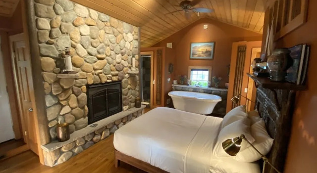 Wild Goose Inn, Buchen Sie Bed & Breakfast East Lansing Michigan