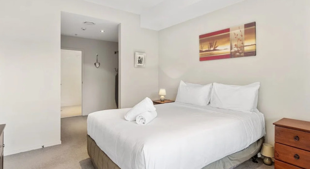 Апартаменты с 2 комнатами с балконом Private 2 Bedroom at the Pacific