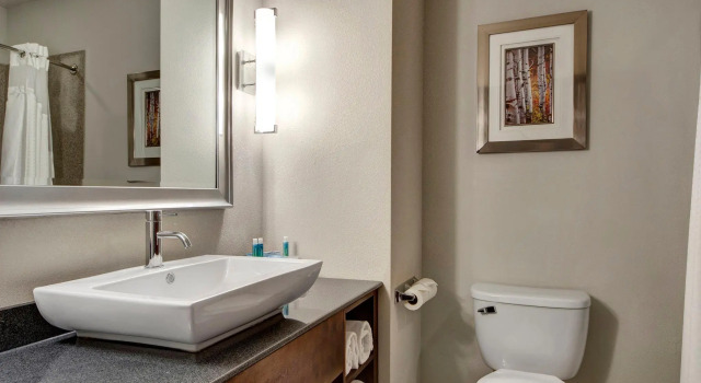 Номер Standard Holiday Inn Express and Suites Oklahoma City North by IHG