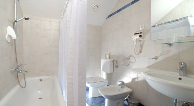 Трёхместный номер Standard Guesthouse Bajc
