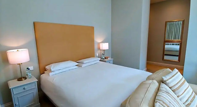 Номер Executive с балконом и с частичным видом на море The Chatsworth Hotel
