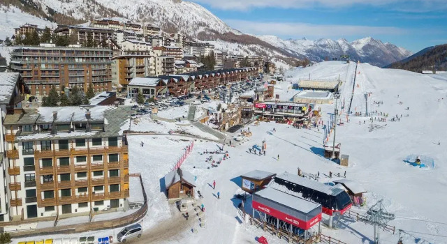Teleo 106 Ski In - Ski Out 50m, Prenota Hotel Sestriere Piemonte, vicino a Baby 1
