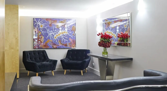 Apt Walking Distance to MCG & Epworth Hospital