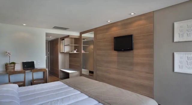 Номер Deluxe с балконом Royalty Barra Hotel