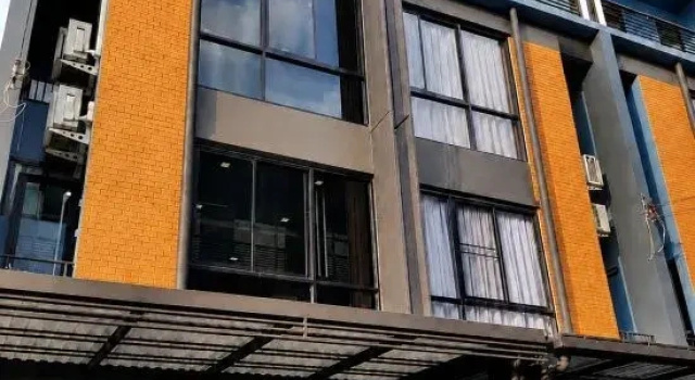 Duplex home near impact and DMK, Забронировать Отель Отели Nonthaburi Province 3 звезды, 3*