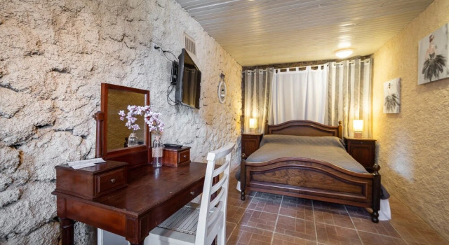 Le Patio, Varaa Hotelli Corbara 