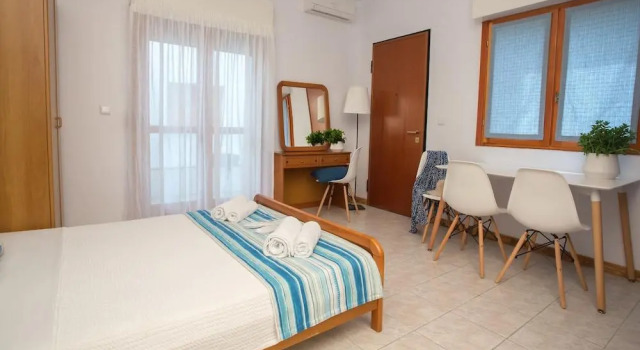 Saint John Villa Apartments, Book Apartment  