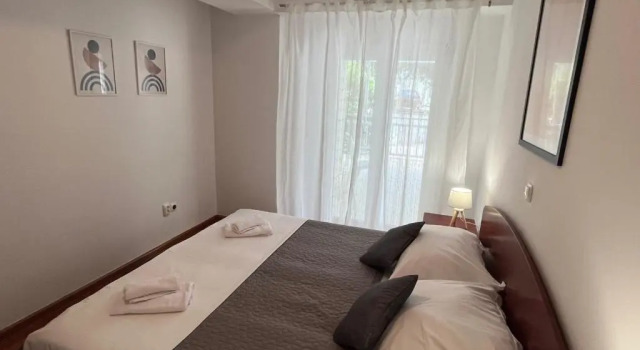 Apartmens Sunset Nr1, Забронировать Отель Макарска Biokovo Nature Park, рядом с Францисканский монастырь